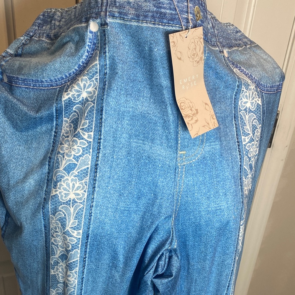 Blue Lace Trim Leggings - Picture 2 of 11